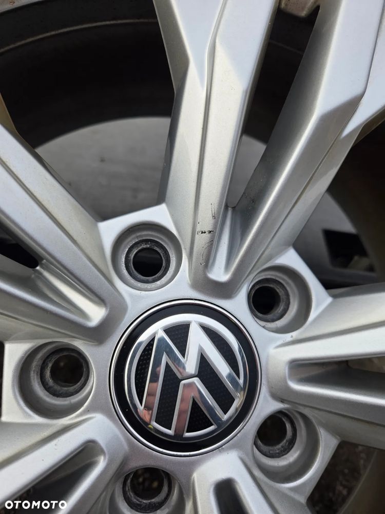 Felga aluminiowa VW Passat B8 GTE 4 motion 17 Cali 3G0601025AB 7Jx17H2 ET 38 3G0601025AB8Z8 - 4