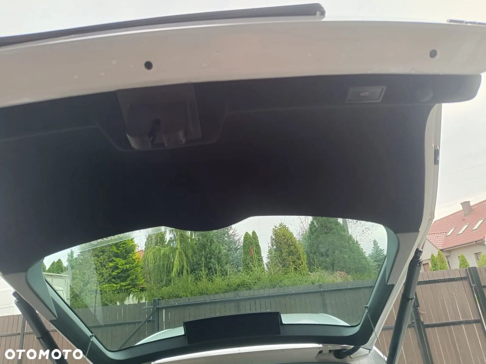 Skoda Superb 2.0 TDI 4x4 Style DSG - 8