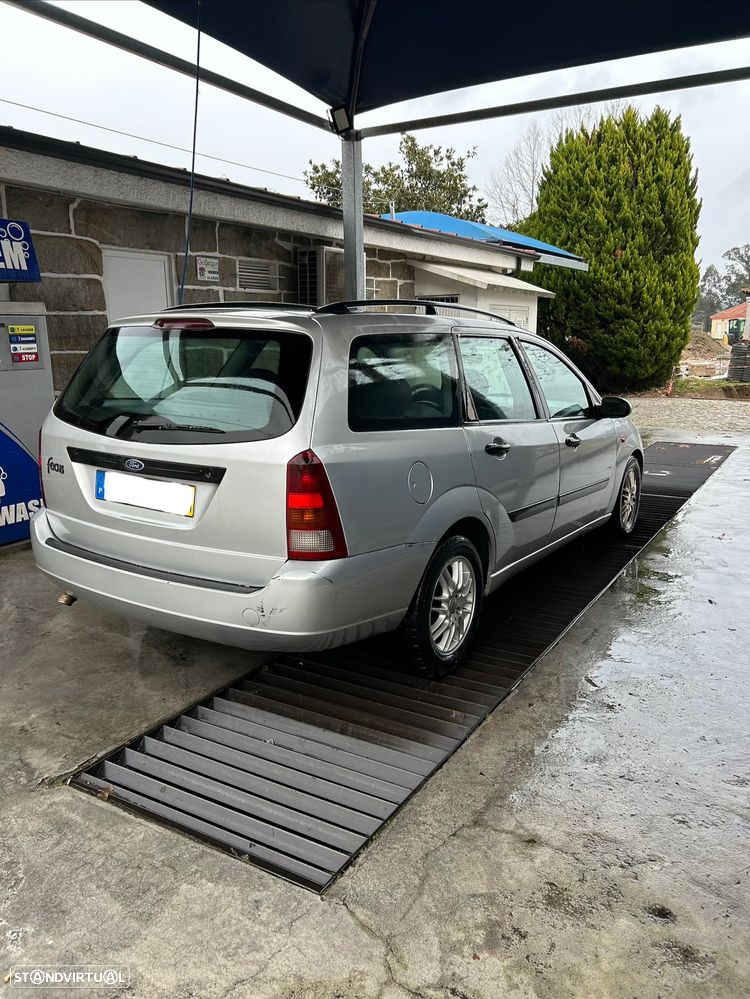 Ford Focus SW 1.8 TDdi Comfort - 3