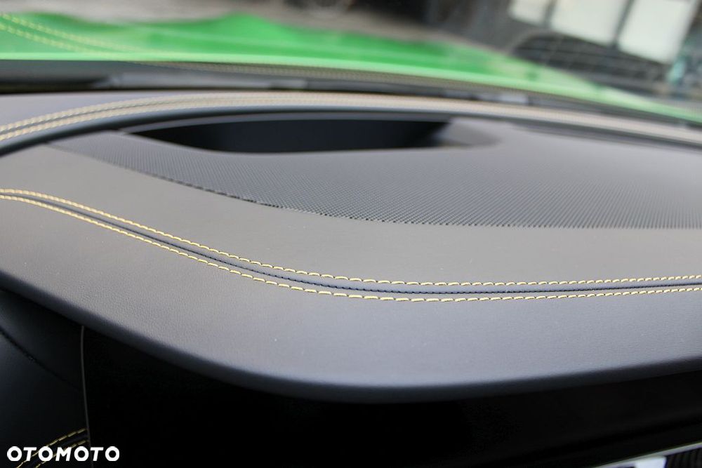 Mercedes-Benz AMG GT - 19