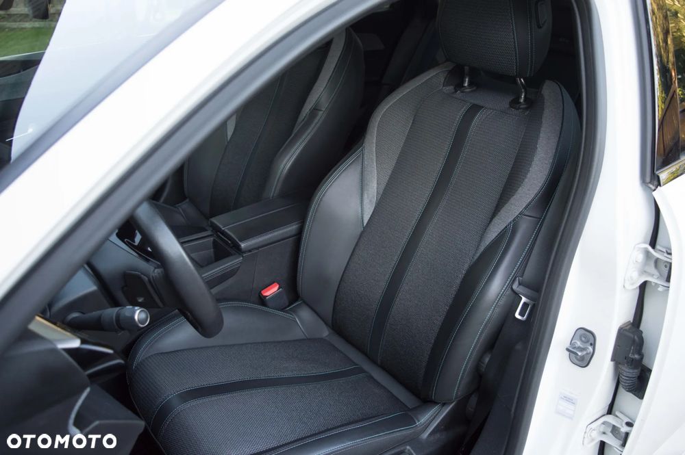 Peugeot 308 BlueHDi 130 EAT8 Allure - 18