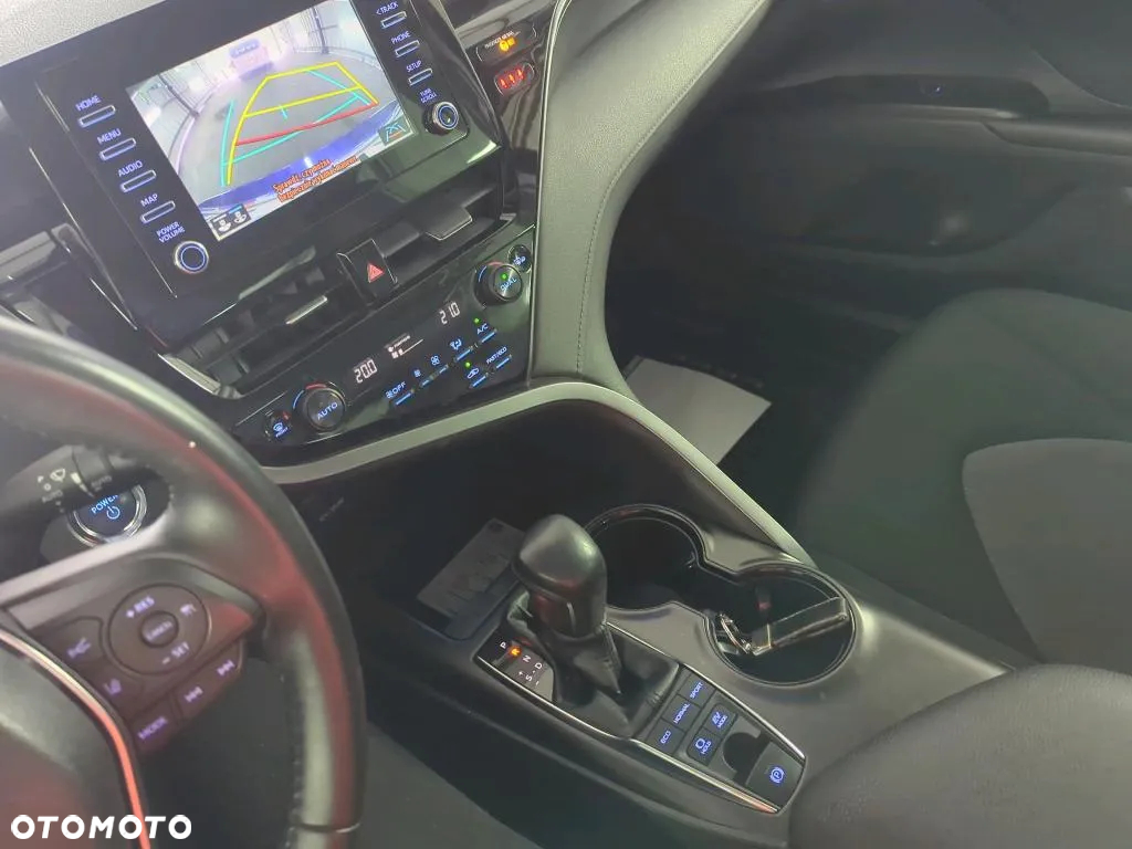 Toyota Camry 2.5 Hybrid Comfort CVT - 14