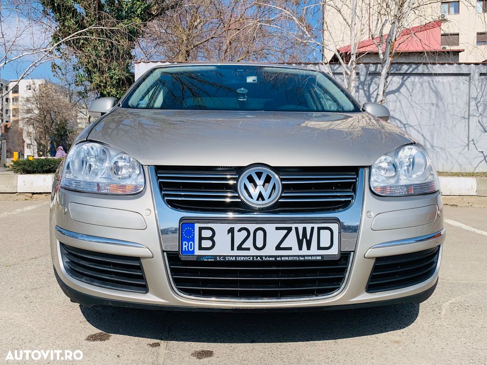 Volkswagen Jetta 1.6 Comfortline - 23