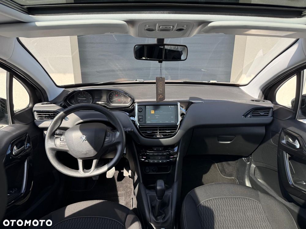 Peugeot 208 1.2 VTi Allure - 21