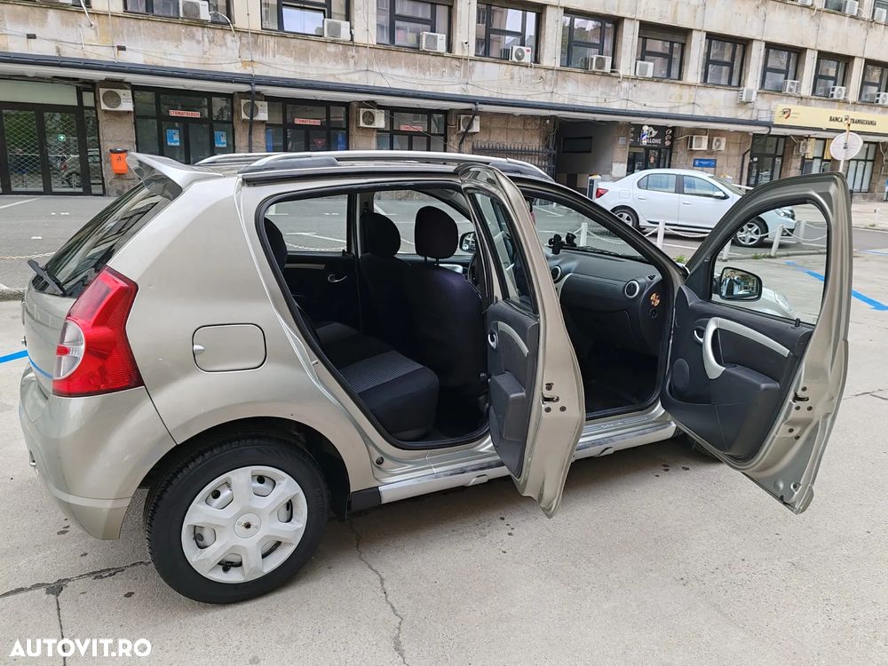 Dacia Sandero 1.6 MPI Orange - 2