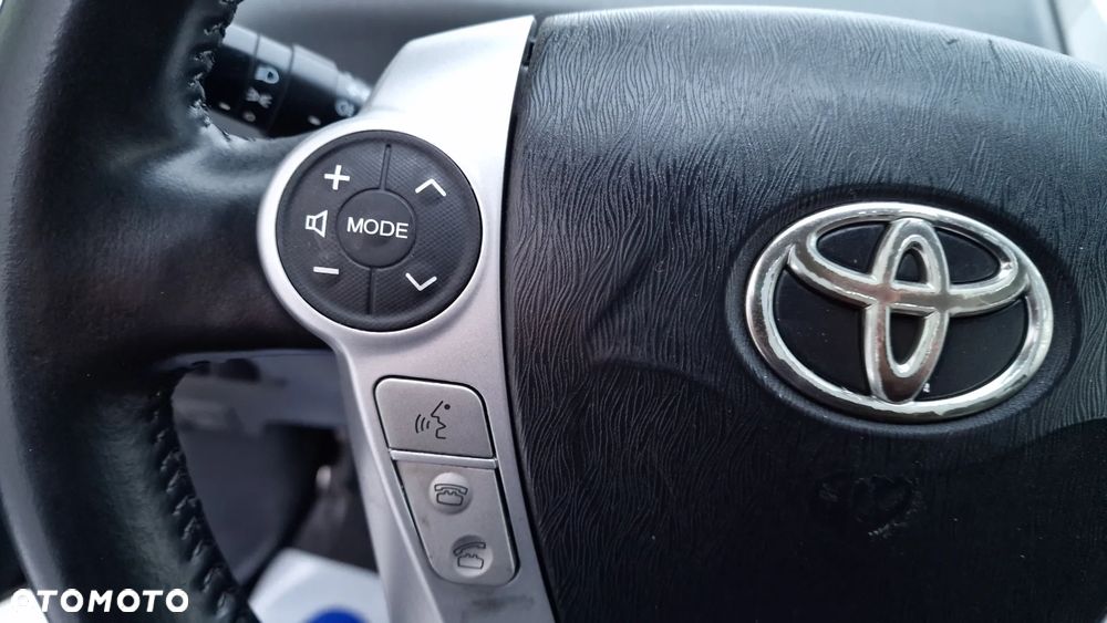 Toyota Prius+ (Hybrid) - 27