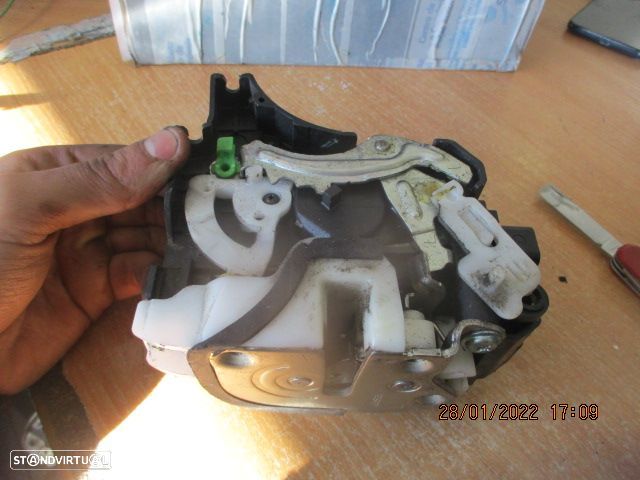 Fecho FEC4479 MITSUBISHI L200 4X4 DAKAR ROLL 2007 2.5DI-D 4WD 136CV 4P TE 2 PINOS - 1