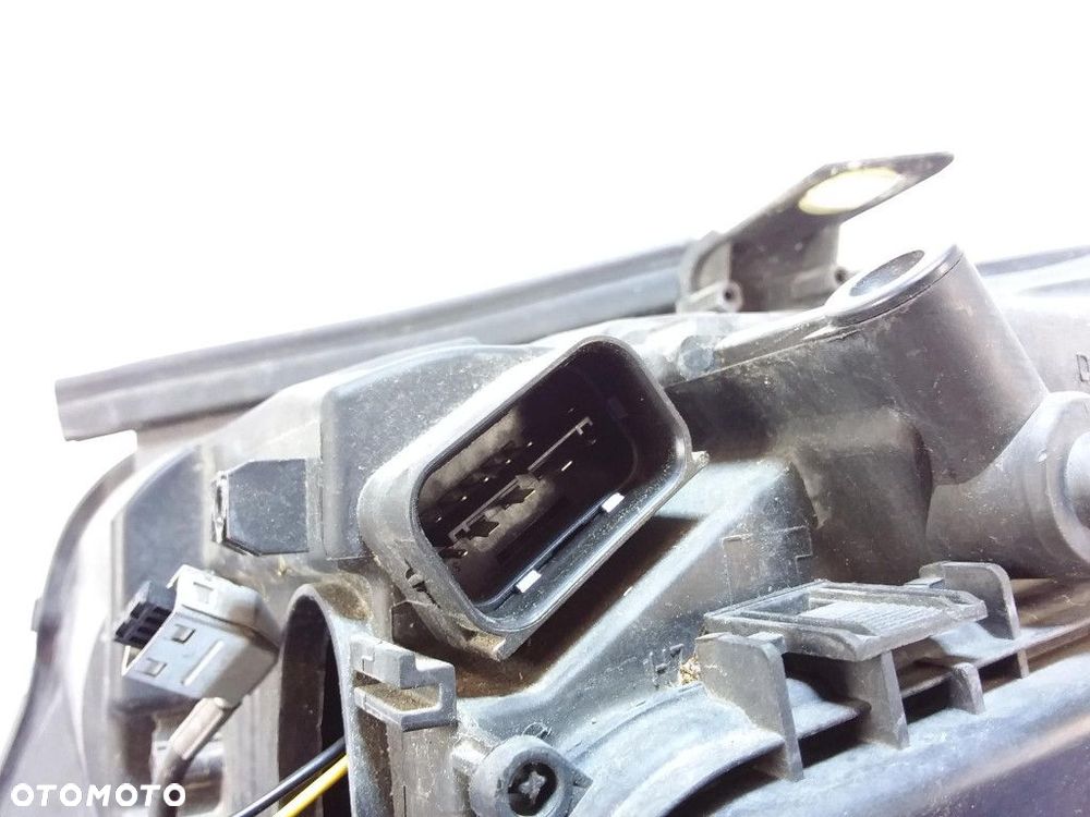 BMW 3 E90 E91 REFLEKTOR LAMPA XENON PRAWY PRZÓD - 3