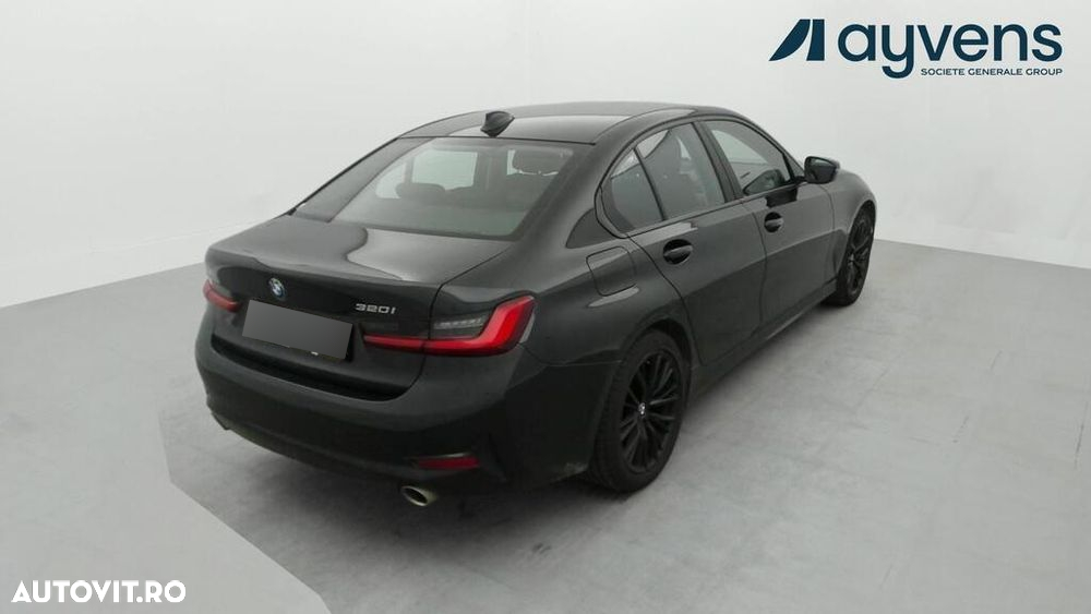 BMW Seria 3 320i AT - 24