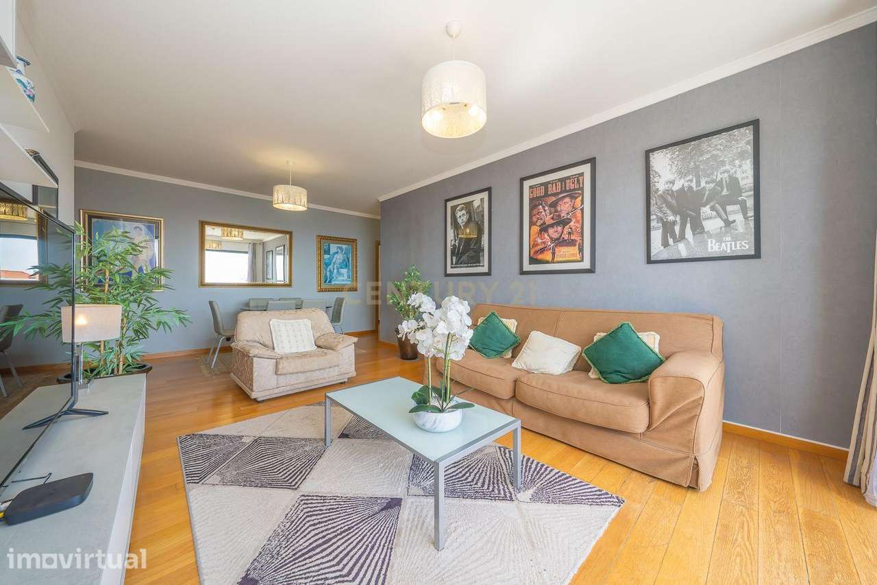 Apartamento T2 com Vista Mar, Totalmente Mobilado e com Licença AL - C - Grande imagem: 2/39
