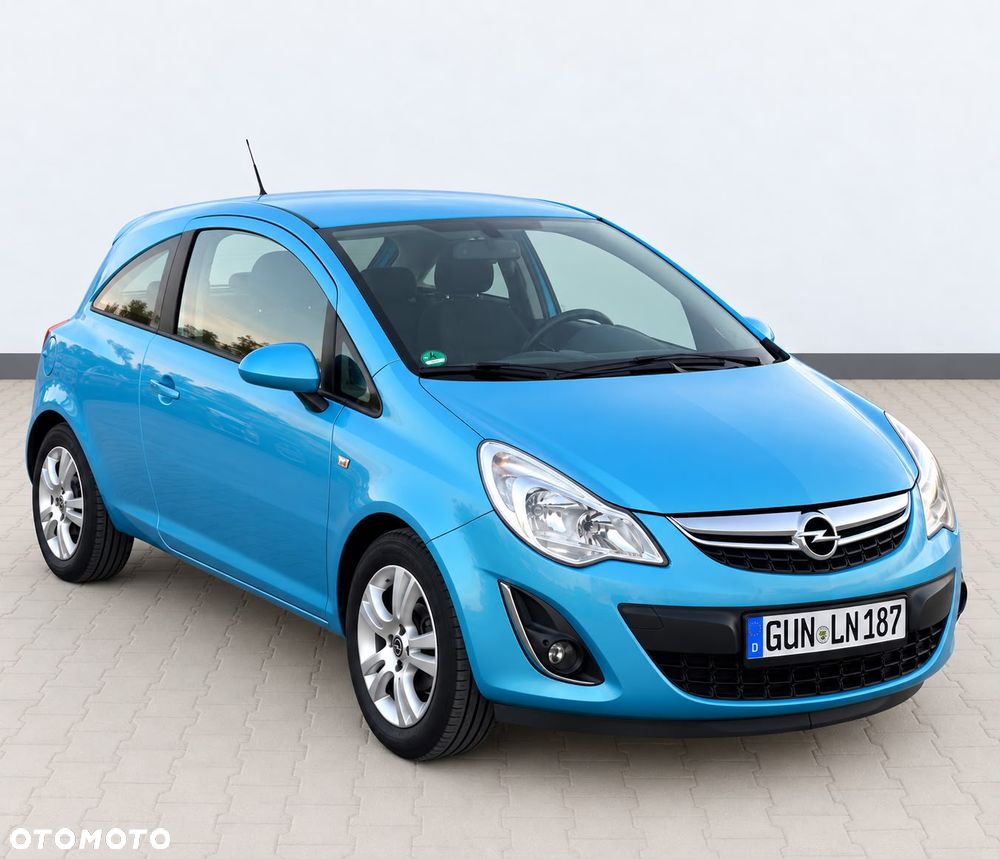 Opel Corsa 1.2 16V Essentia - 10