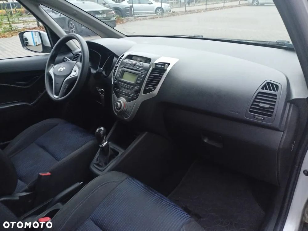 Hyundai ix20 1.4 Classic + - 17