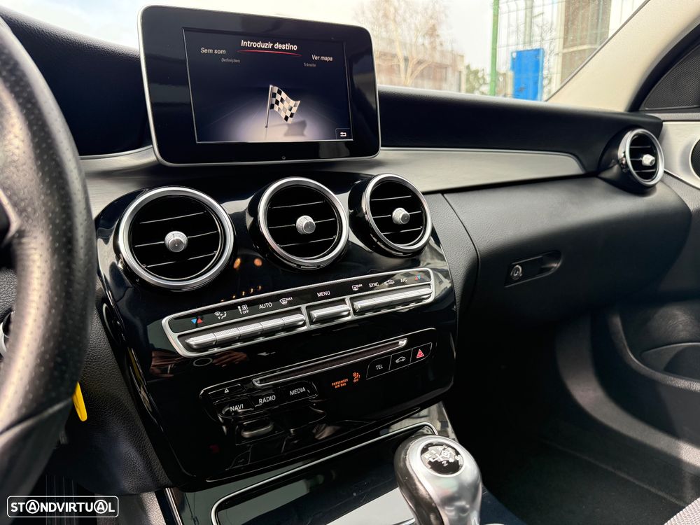 Mercedes-Benz C 220 Station CDI DPF BlueEFFICIENCY Avantgarde Edition - 29
