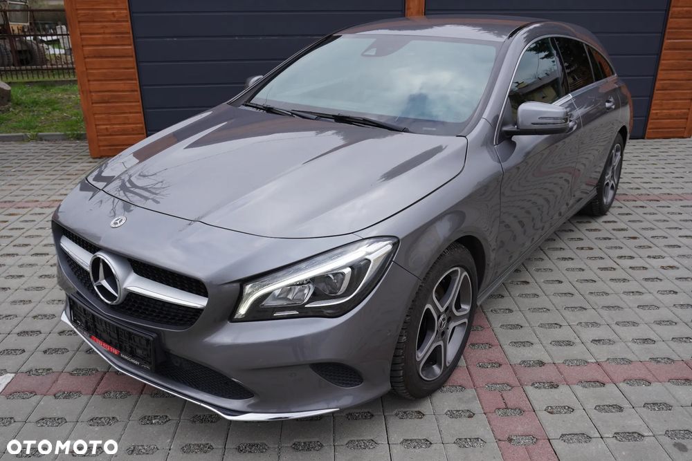 Mercedes-Benz CLA 200 Peak Edition - 1