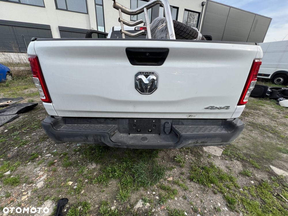 RAM 1500 - 10