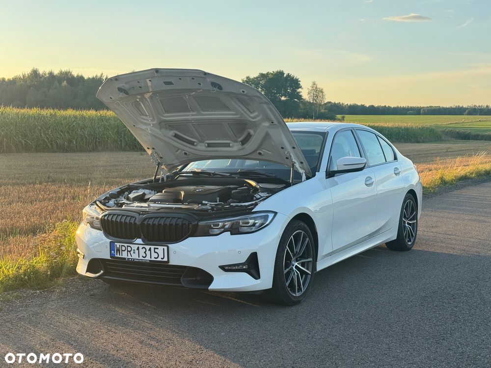 BMW Seria 3 318i Sport Line sport - 34