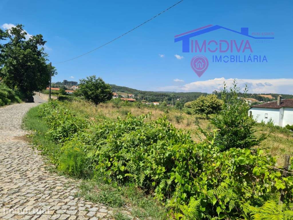 Terreno com possibilidade de construção - Grande imagem: 3/6