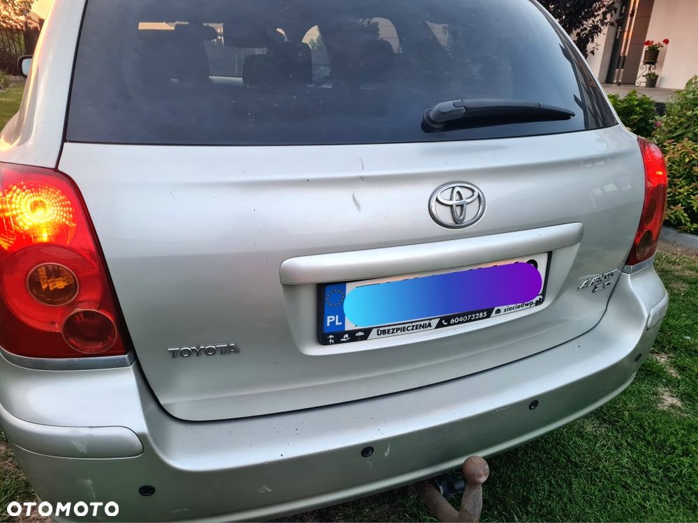 Toyota Avensis - 7