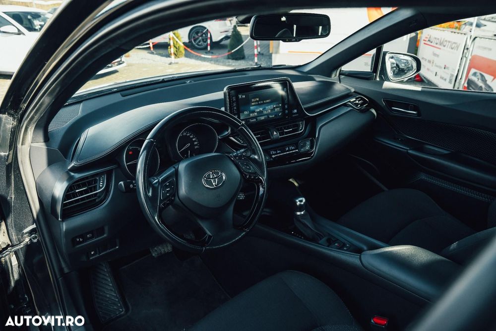 Toyota C-HR - 7