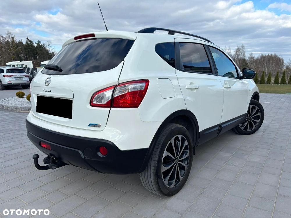 Nissan Qashqai 1.6 dCi DPF Start/Stop tekna - 2