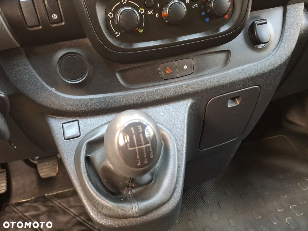 Renault Trafic 2016 Rok Wersja Lift Wysoki Długi L2H2 Klimatyzacja Drzwi Przesuwane Po Obu Stronach Hak Służba Drogowa - 21