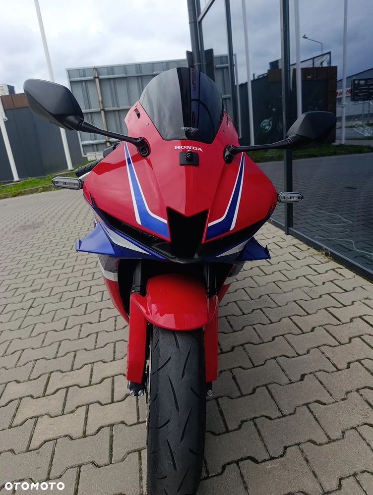 Honda CBR - 3