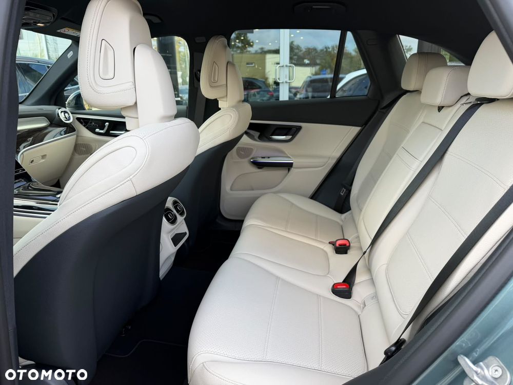 Mercedes-Benz GLC 200 mHEV 4-Matic AMG Line - 19