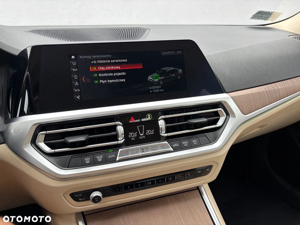 BMW Seria 3 318d Sport Line - 15