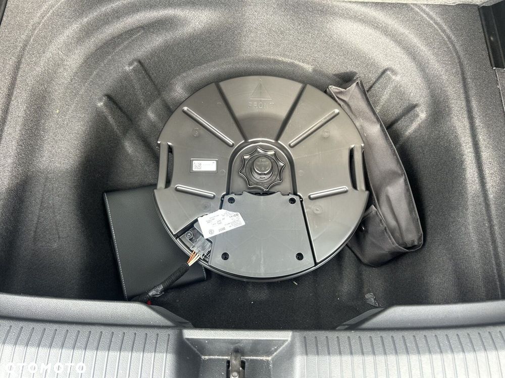 Volkswagen Golf Variant 1.5 eTSI mHEV R-Line Plus DSG - 19