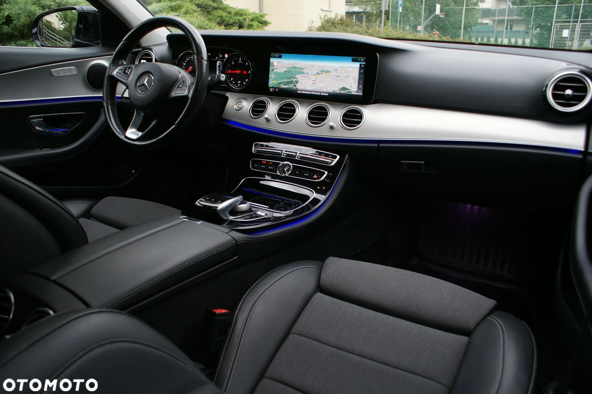 Mercedes-Benz Klasa E 220 d Avantgarde - 3