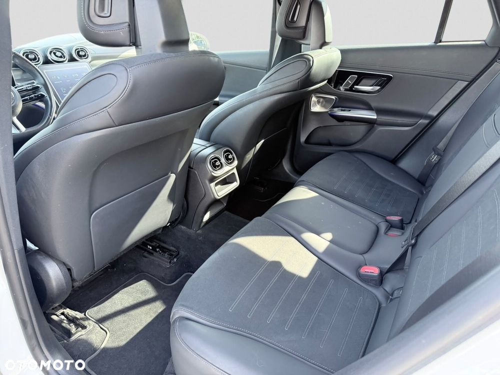 Mercedes-Benz GLC - 24