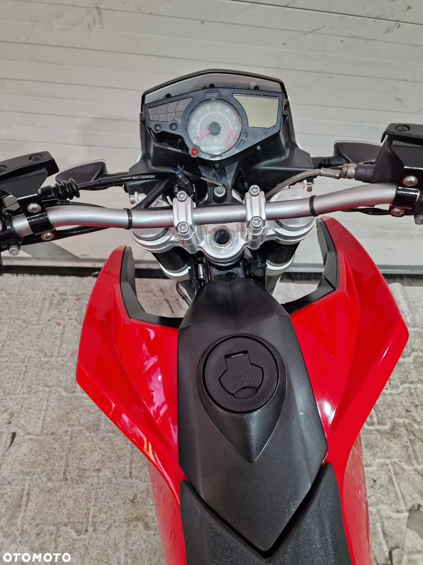Husqvarna SM - 28