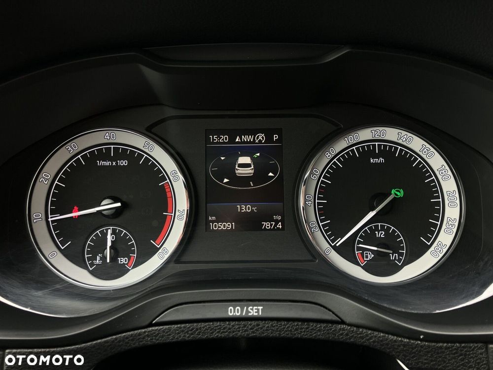 Skoda Karoq 1.5 TSI ACT Style DSG - 17