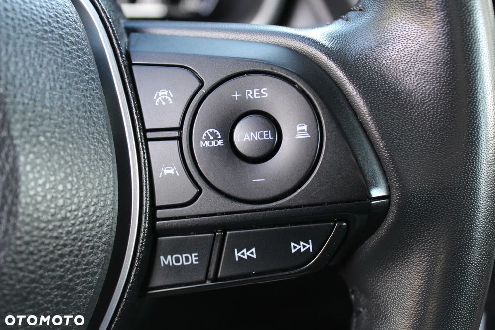 Toyota Corolla Cross 2.0 Hybrid Comfort - 32