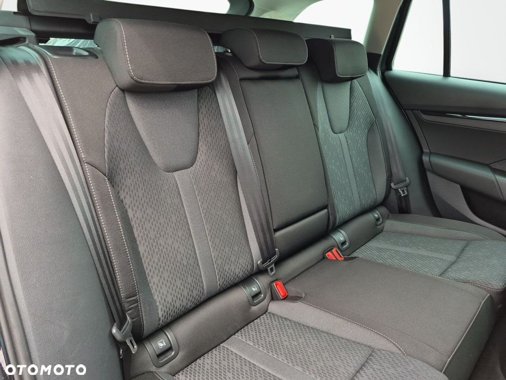 Skoda Octavia 2.0 TDI Ambition DSG - 14