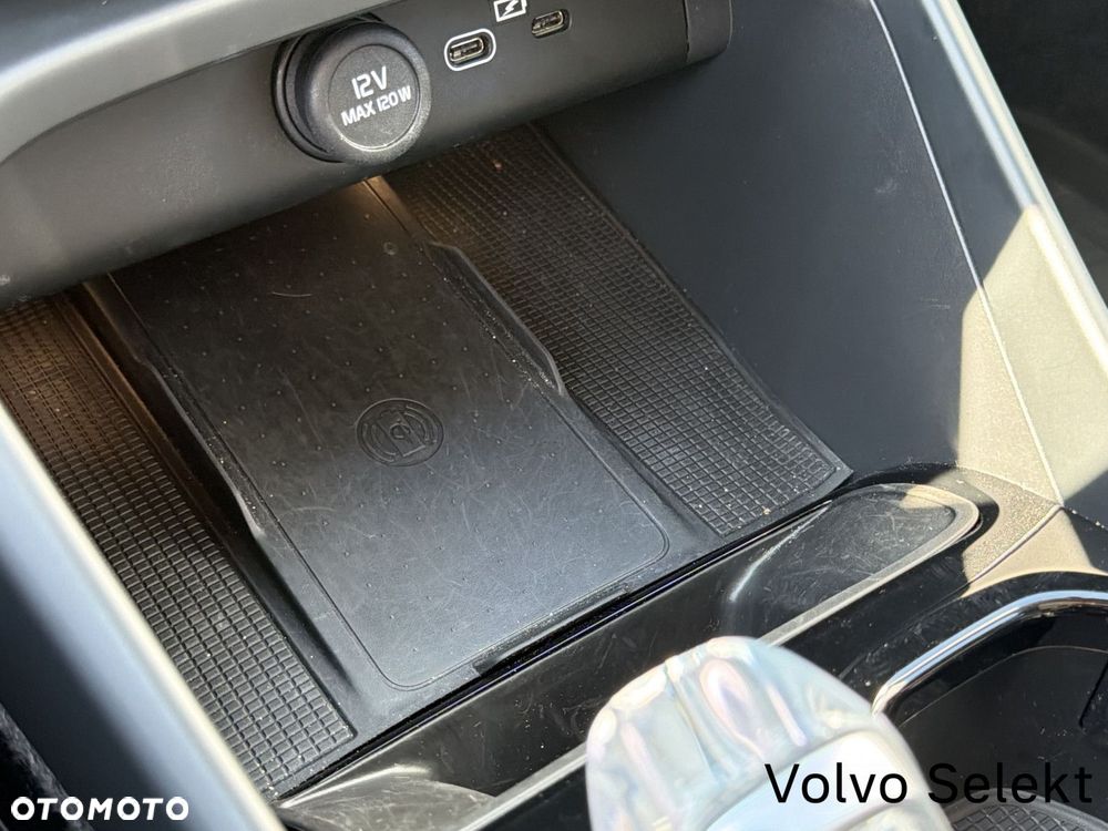 Volvo XC 40 - 36