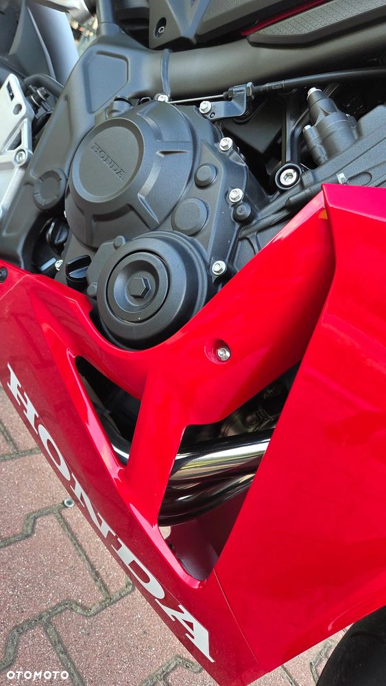 Honda CBR - 9