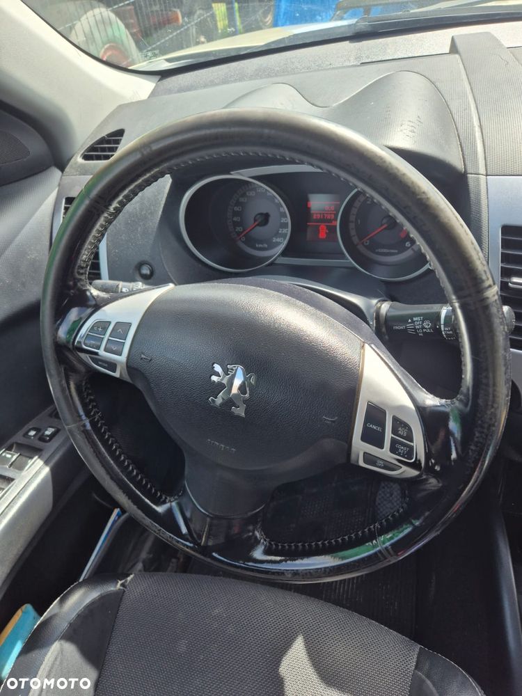 Peugeot 4007 HDI FAP 7-Sitzer Active - 12