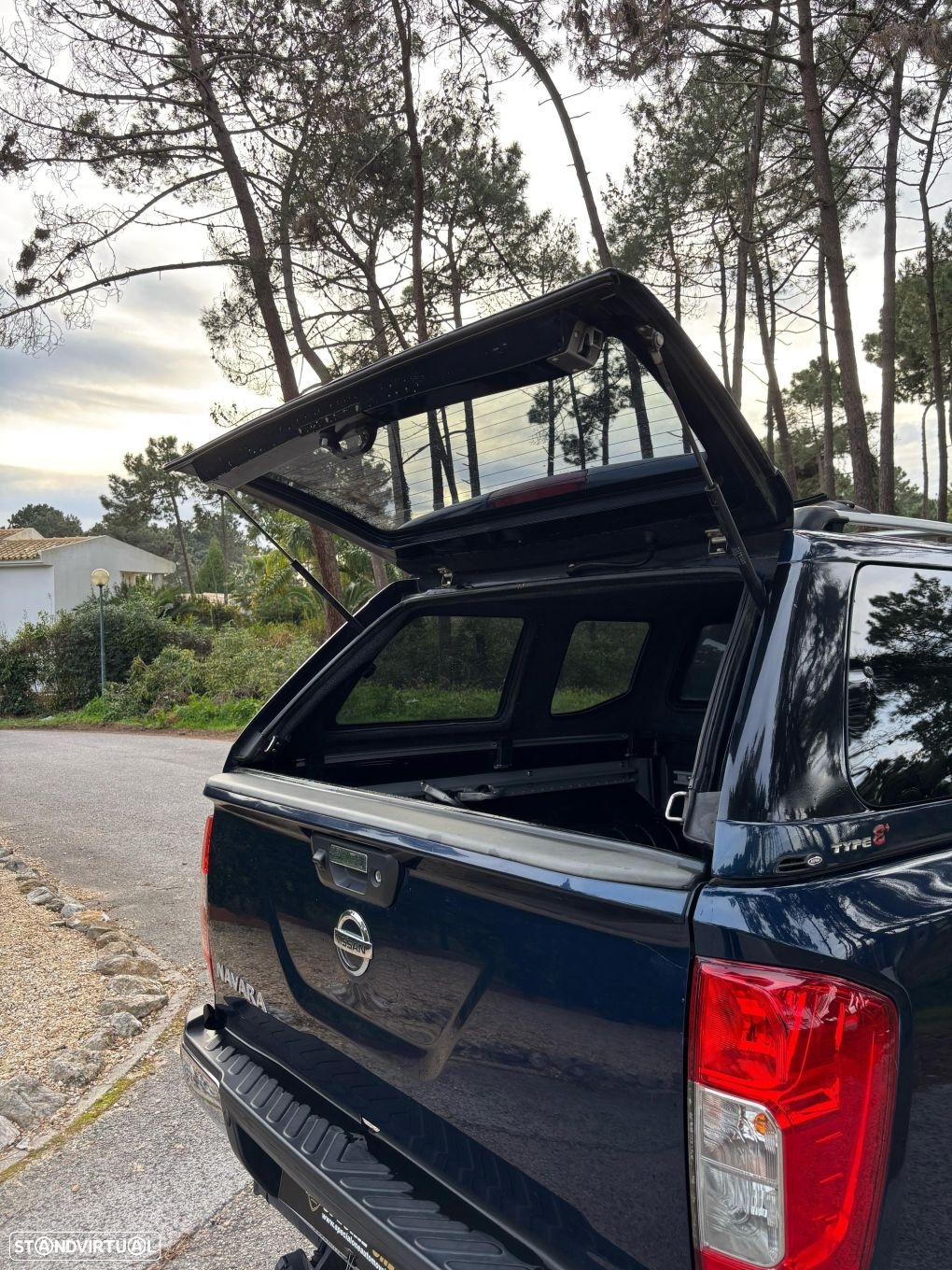 Nissan Navara DC 4x4 Auto EU6 Tekna - 10