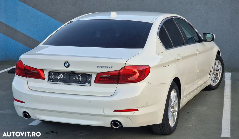 BMW Seria 5 525d Aut. Luxury Line - 3