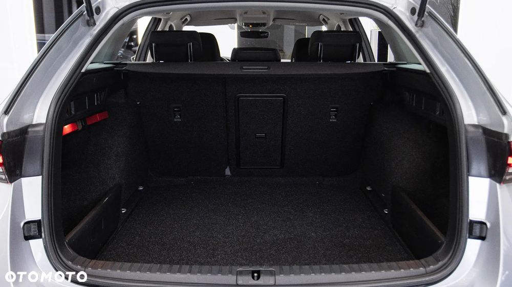 Skoda Octavia 2.0 TDI Ambition DSG - 22