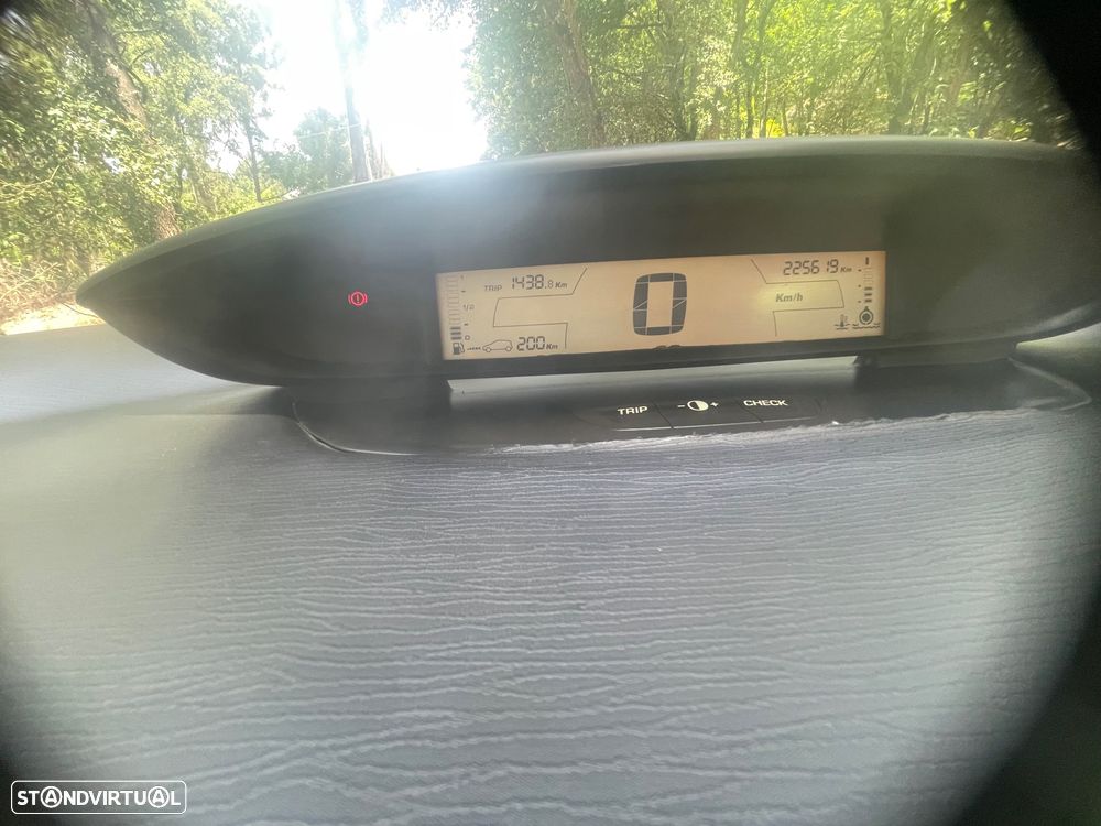 Citroën C4 1.6 HDi 110 VTR Pack - 24