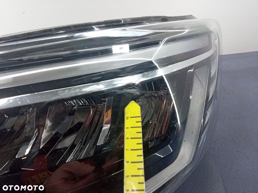 TRAFIC III LIFT 21- REFLEKTOR LEWY LED PURE VISION - 6