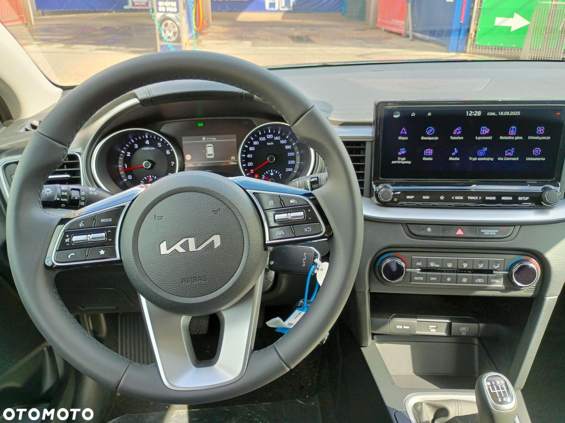 Kia Ceed 1.5 T-GDI M - 10