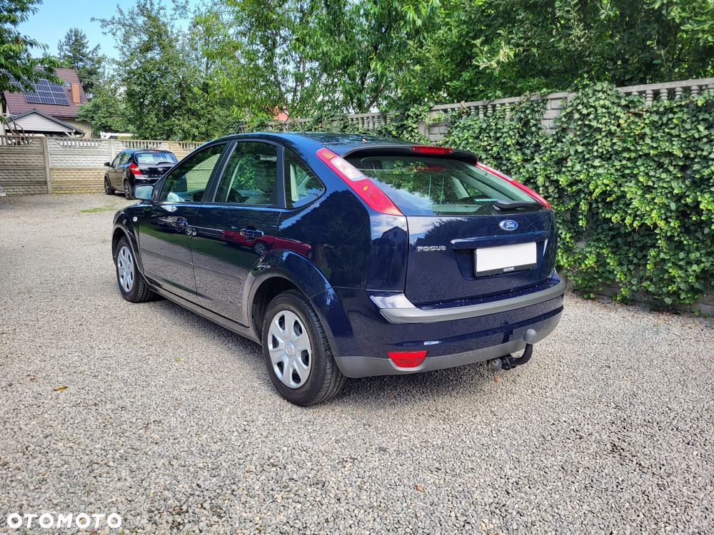 Ford Focus 1.4 16V Trend - 4
