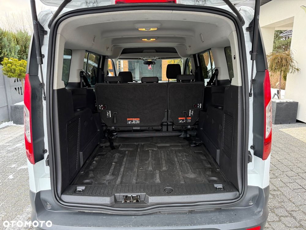 Ford Transit Connect - 16