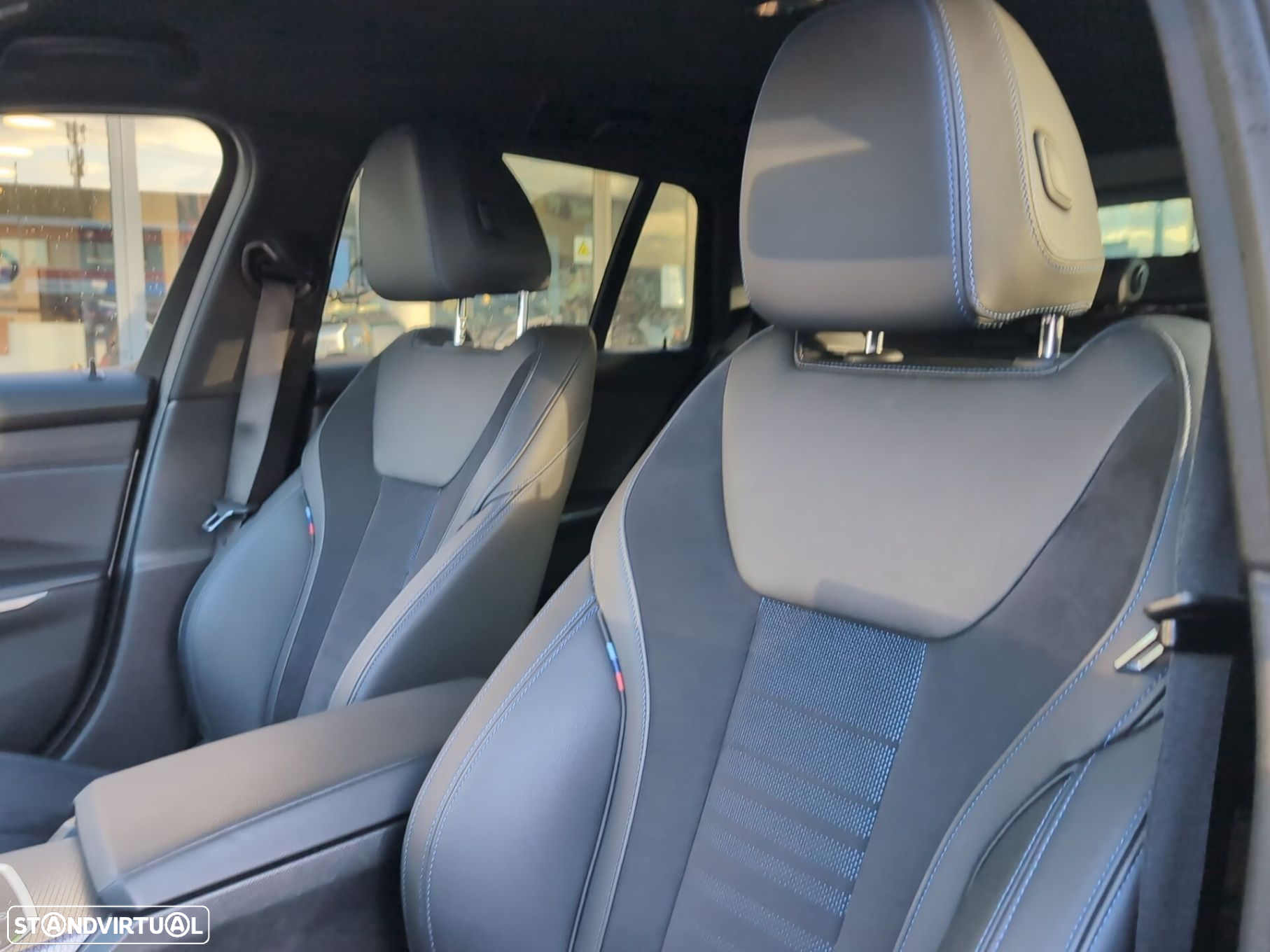 BMW 320 d Touring Pack Desportivo M Auto - 16