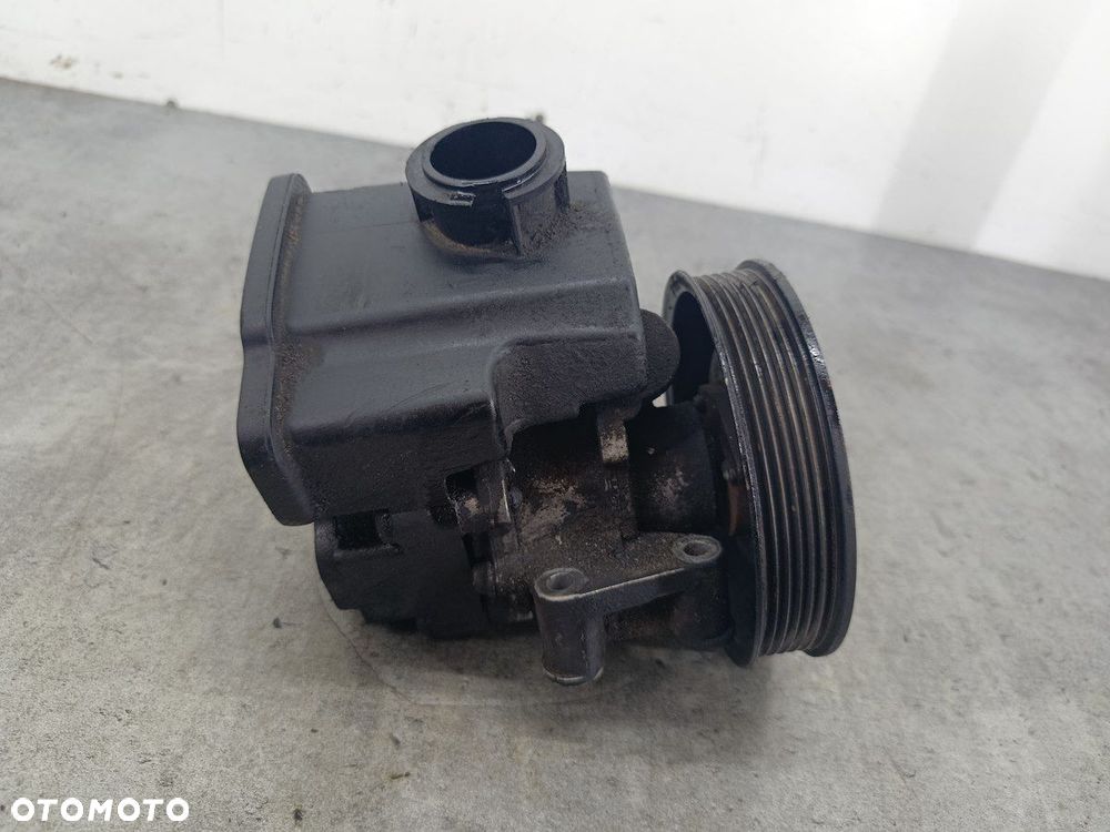 POMPA WSPOMAGANIA MERCEDES-BENZ SPRINTER W903 A6042360010 2.2 313 CDI - 6