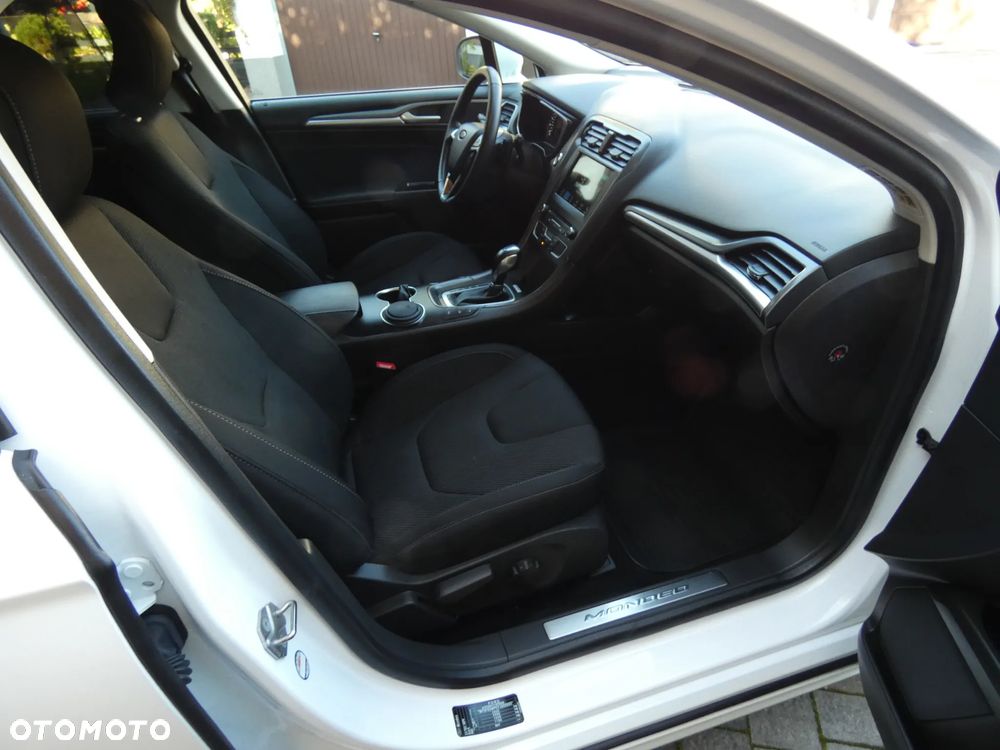Ford Mondeo 2.0 TDCi Start-Stopp PowerShift-Aut Titanium - 34