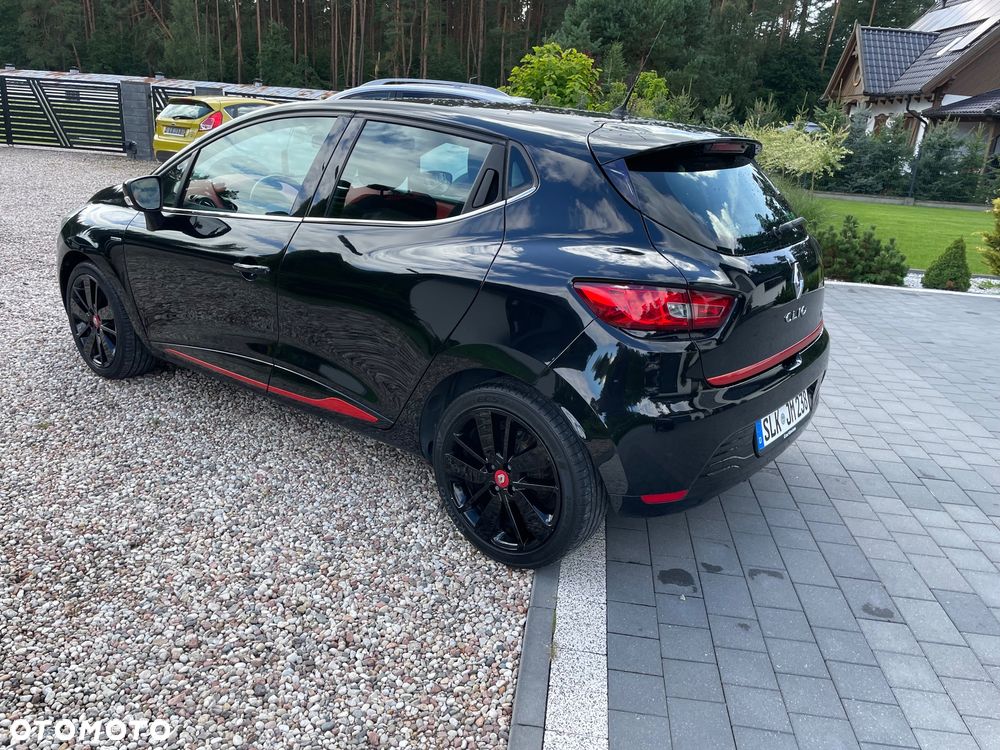 Renault Clio Limited - 11